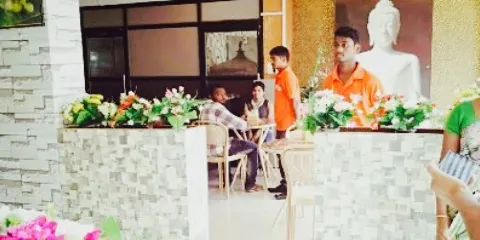 The little india cafe and restaurant