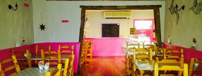 Fuchsia Café