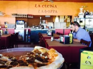 LaMotta's Italian Restaurant & Pizzeria