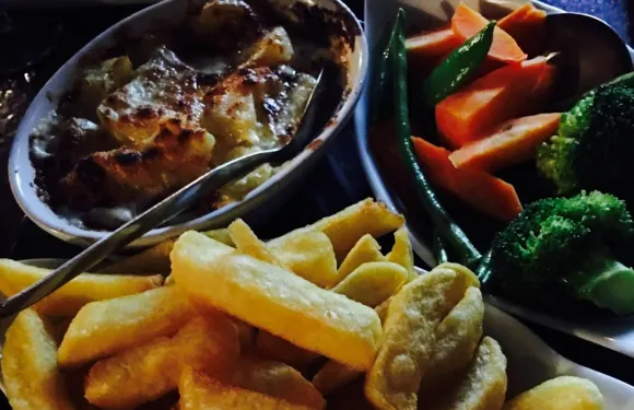 Mary Anns Pub & Restaurant