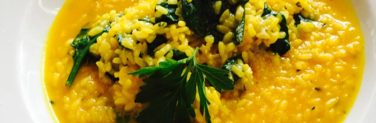 Weiss Kreuz Buendner Stube