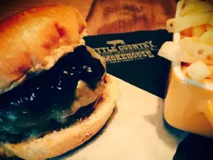 Little Country Smokehouse