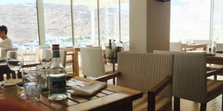 Nissaki Hotel’s Bar Restaurant