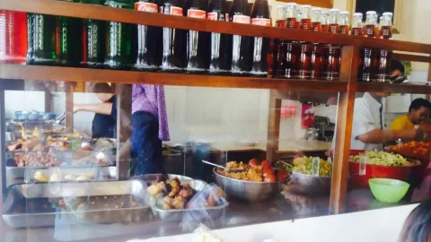 Warung Makan Sidik Batu in Batu