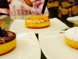 Glazed Gulshan