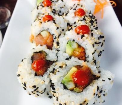 Tsunami Sushi Jacó Walk