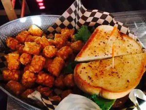 Scooter's Restaurant & Sports Bar