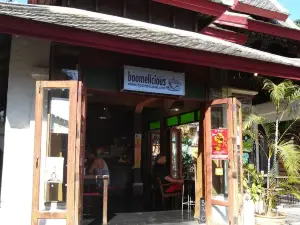 Boomelicious Cafe