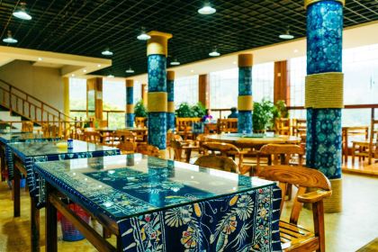 西江一号全景观景餐厅