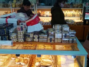 万贯糕点屋(珠峰中路店)