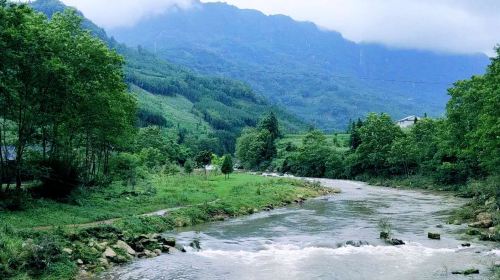 玉屏山度仮村