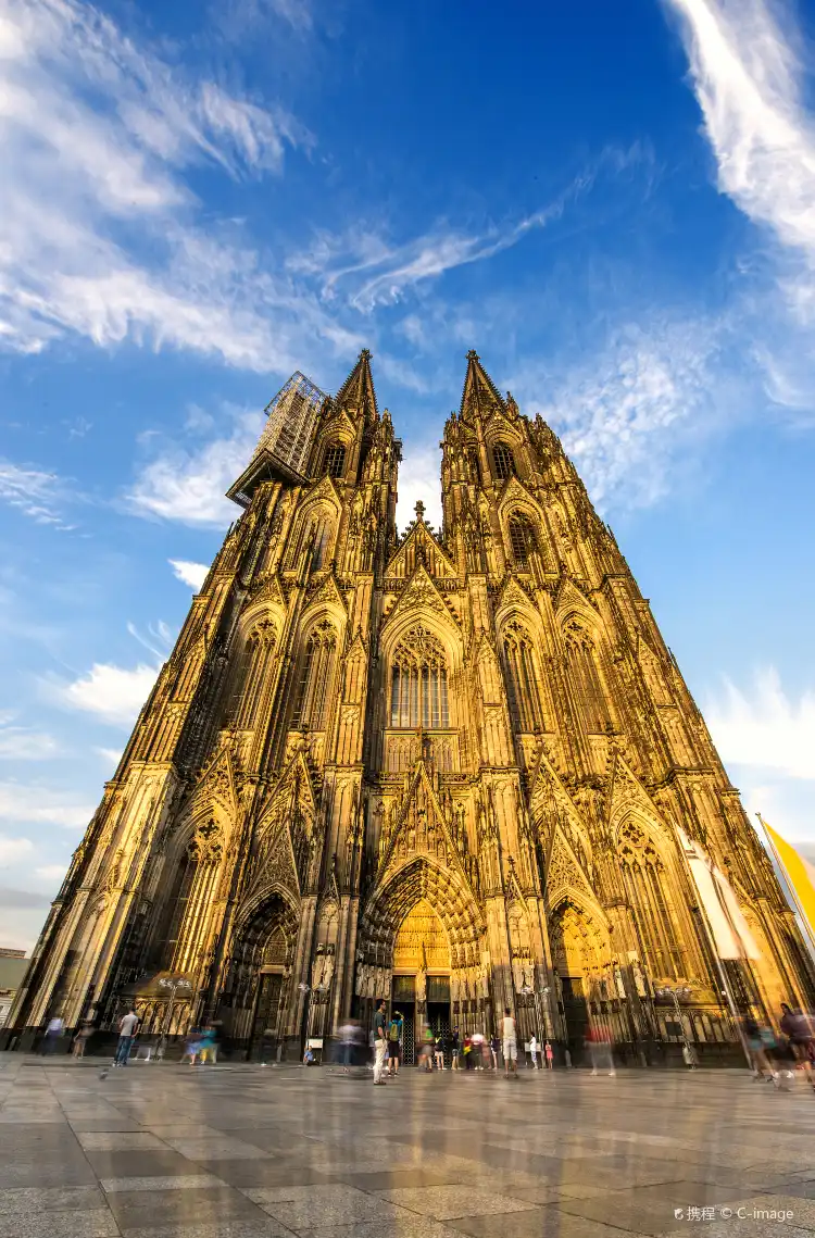 Các khách sạn gần Nhà thờ chính tòa Köln