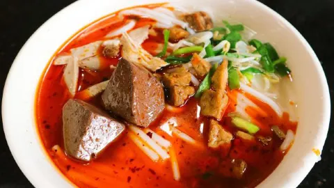Jian Xin Yuan Rice Noodles (Baoshan Street Branch) in Kunming