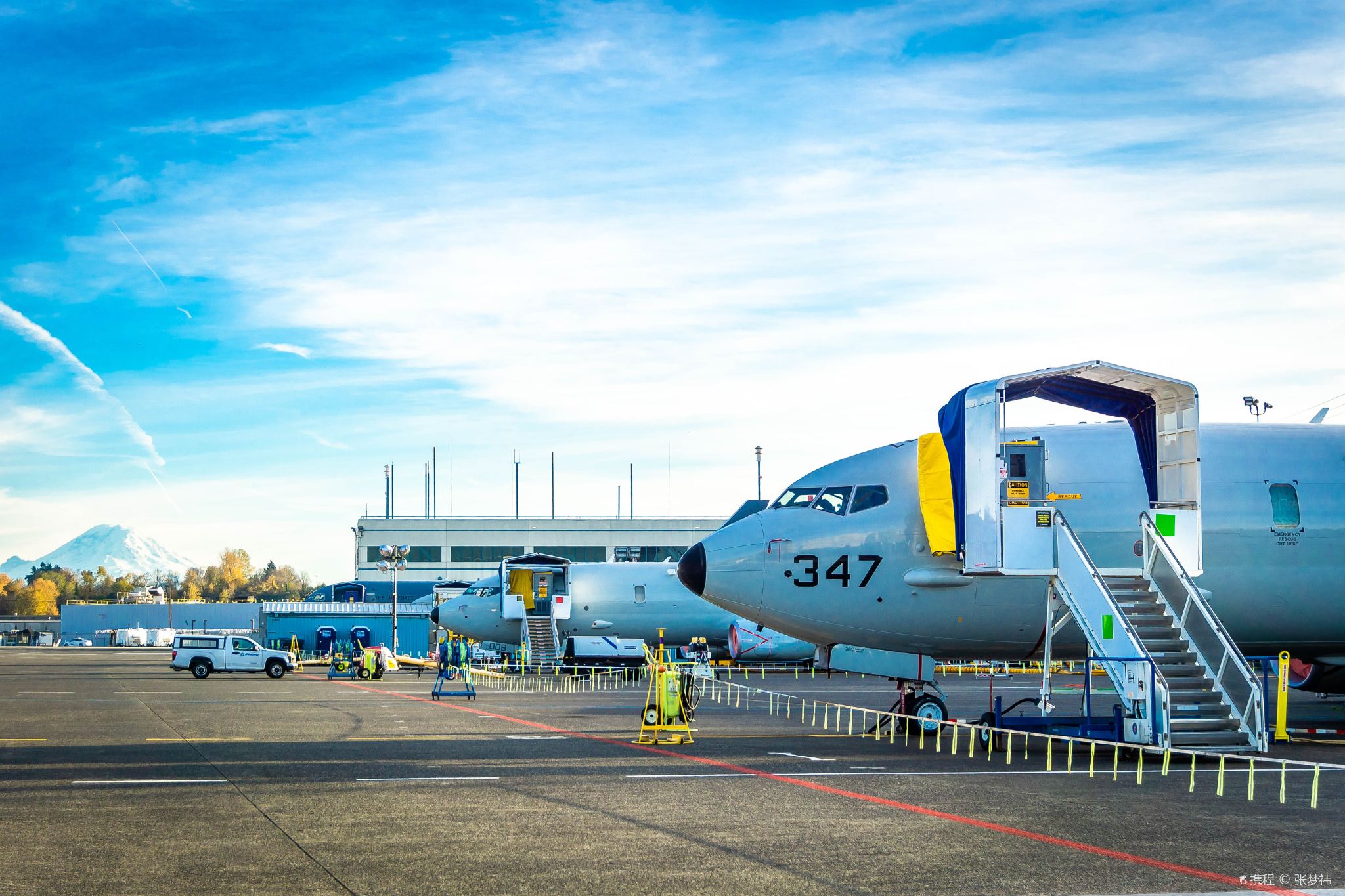 1-Day Seattle City Tour: Future of Flight - Space Needle - Pike Place Market
