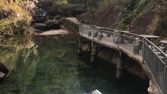 龍源山莊