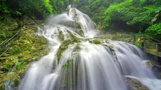 Qingyuan Tianzishan Waterfall