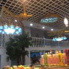 锦伊穆旋转火锅·清真(共和路店) 여행 사진