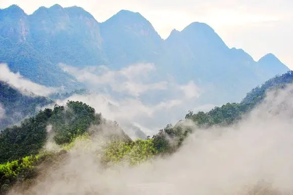 Sea of Clouds Sightseeing in Yushan