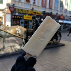 MODERN 1906 User Photo