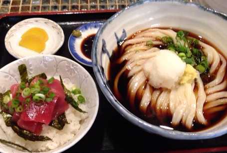 たけうちうどん店