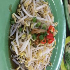Yue Ping Bean Sprout Chicken User Photo