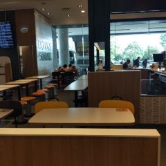 麦当劳(机场T2到达层店) User Photo
