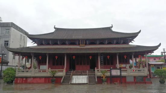 秦将赵佗任龙川县令时建城,后在广州称“南越王”。进佗城无需买