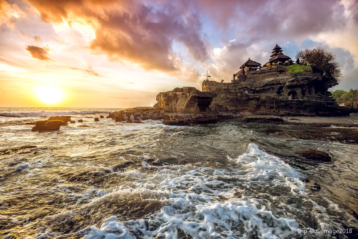 3_Tanah Lot