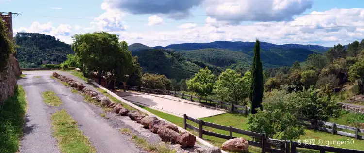 Hotels in Carlipa