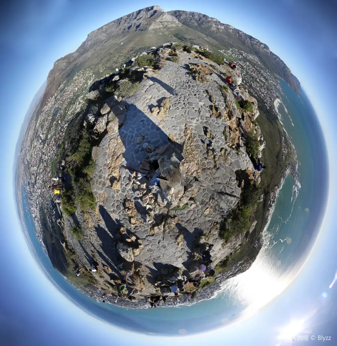 Hotels near Lion's Head