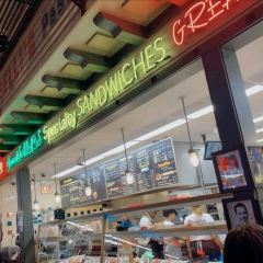 Portillo's Hot Dogs 여행 사진