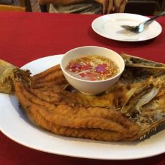 Lung Sawai Seafood User Photo