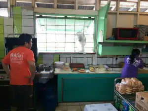 Bem Ermii Burgers & Fries