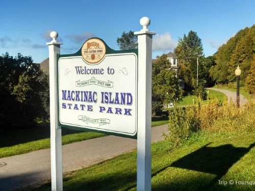 Lakefront Hotels in Mackinac Island: 10 Best Budget Choices