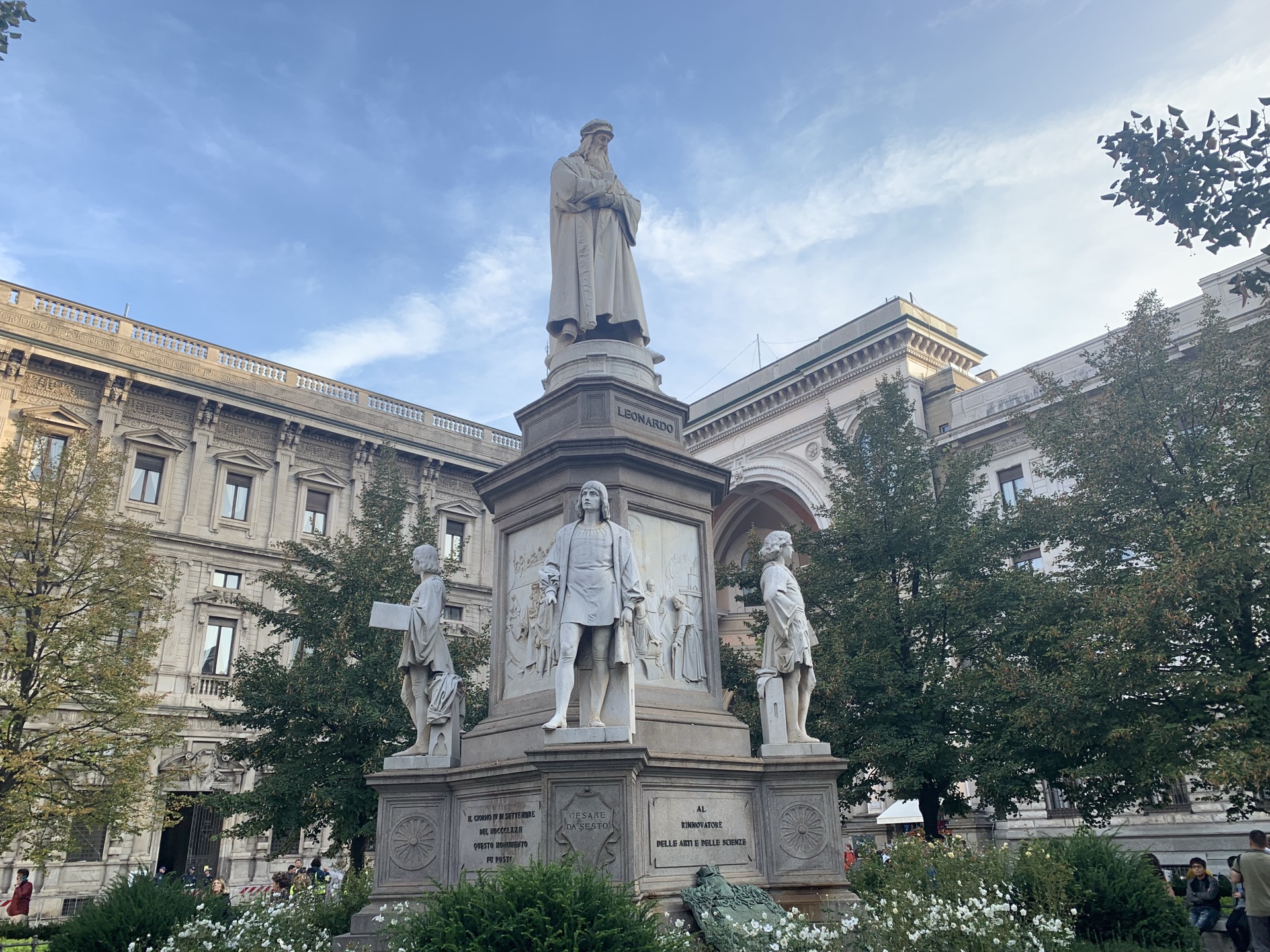 レオナルドダヴィンチ像のレビュー レオナルドダヴィンチ像のチケット レオナルドダヴィンチ像の割引 レオナルドダヴィンチ像の交通機関 所在地 営業時間 レオナルドダヴィンチ像周辺の観光スポット ホテル グルメ Trip Com