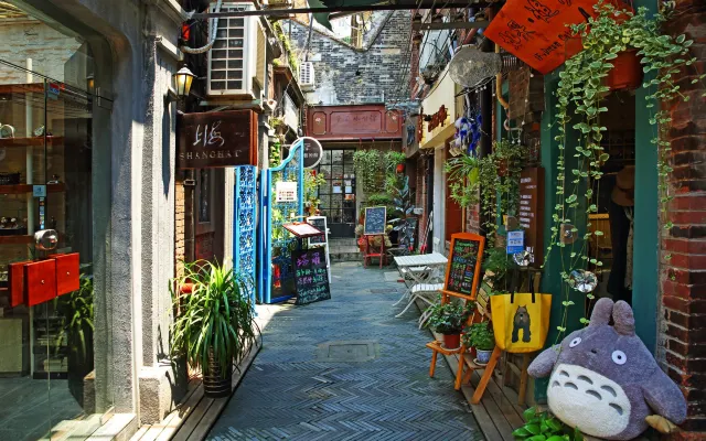 Tianzifang 2024: Shopping, Café & Arts Alleyways in Shanghai 