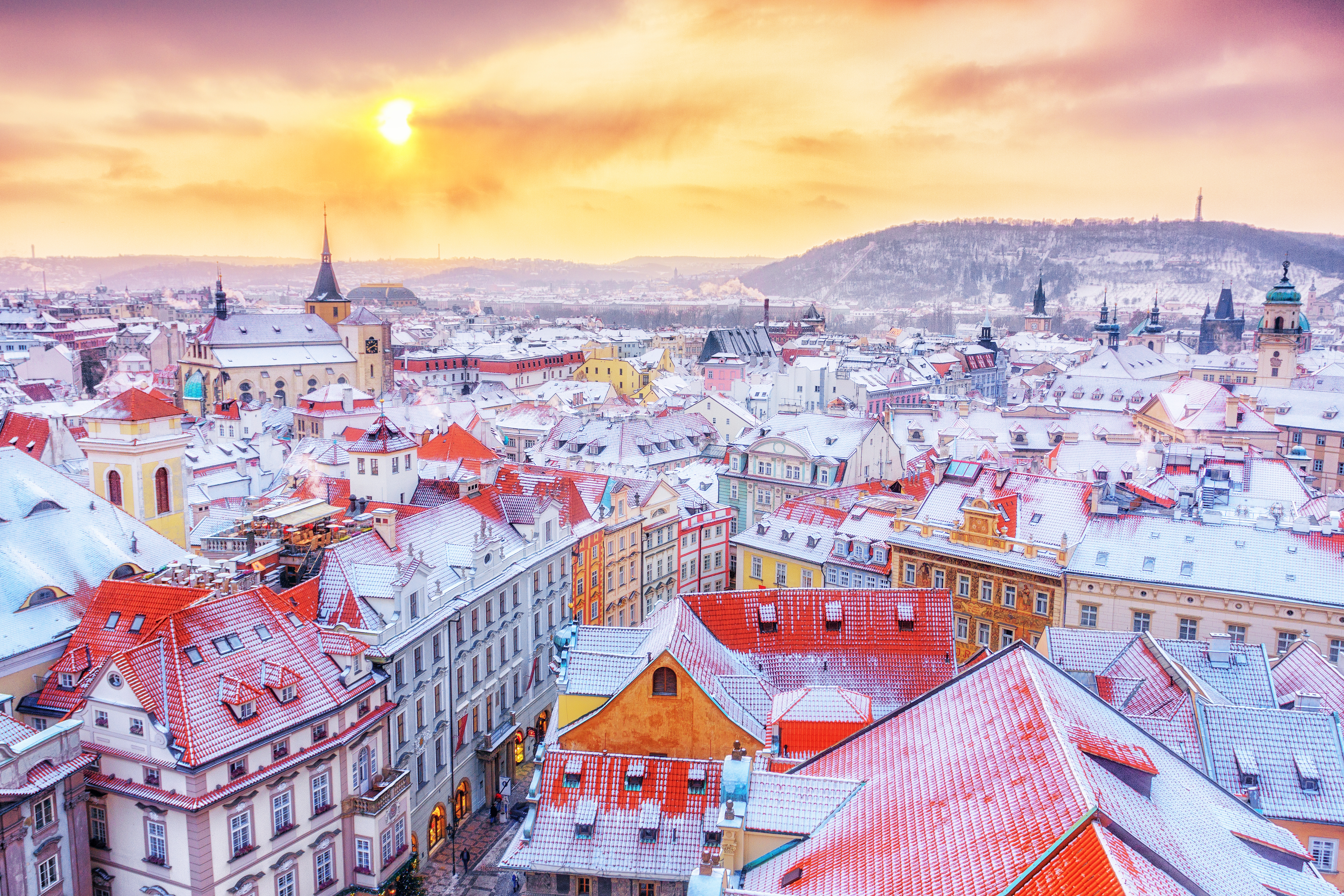 2025 Prague Travel Guide: Must-see attractions, popular food, hotels, transportation routes (updated in March)