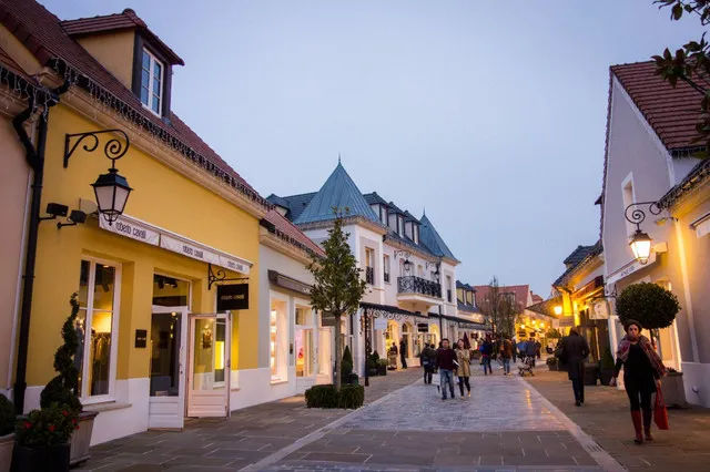 An Insider's Map for Shopping in Paris