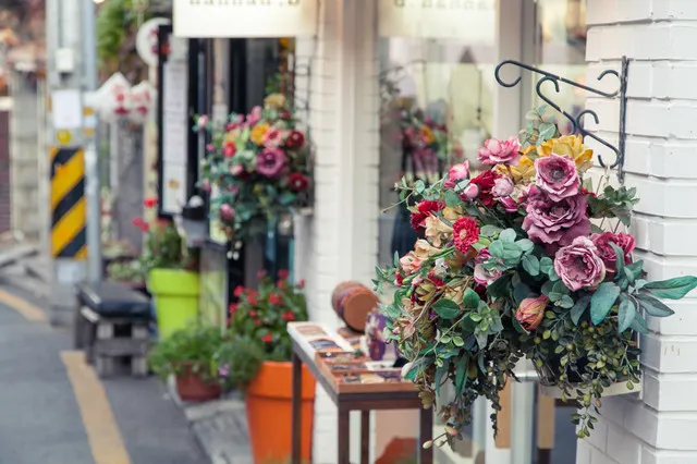 Seoul's 8 Top Commercial Areas That the Shopper in You Won't Want to Miss