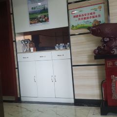 伊清苑餐饮(青年巷店) User Photo