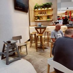 Coast Cafe + Bar User Photo