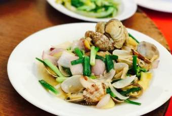 No Signboard Seafood At Geylang user photo