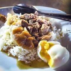 Chang Phueak Pork Leg Rice User Photo