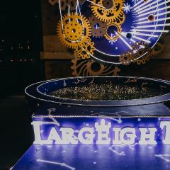 Large Eight Italy Lounge&Restaurant User Photo