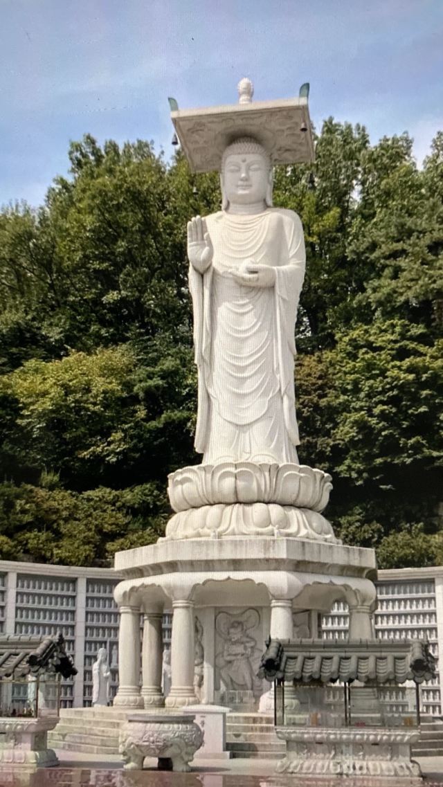Bongeunsa Temple