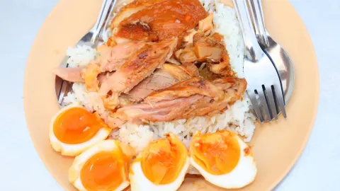 Chang Phueak Pork Leg Rice in Chiang Mai
