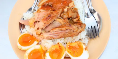 鳳飛飛豬腳飯