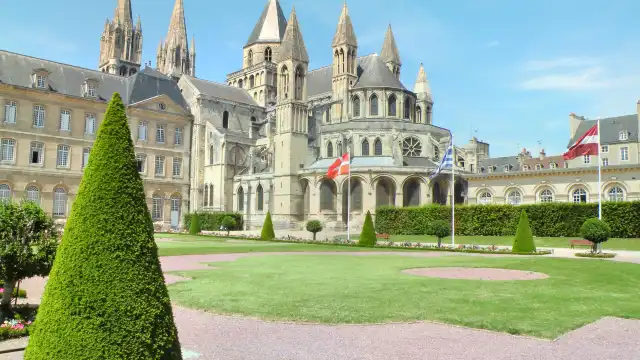 Hotels near Abbaye aux Hommes (Men's Abbey)