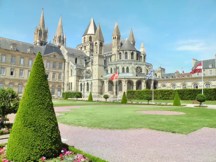 Hotels near Abbaye aux Hommes (Men's Abbey)