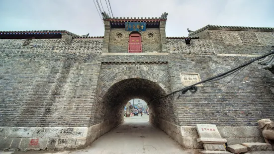 Gaizhou Bell Tower and Drum Tower